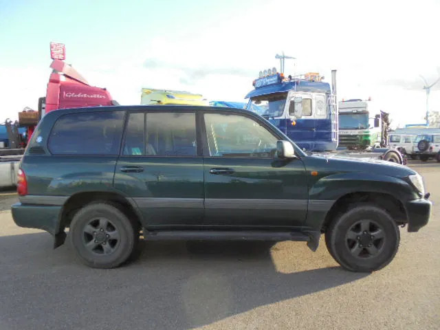 Toyota Land Cruiser - Car: picture 4 Toyota Land Cruiser - Car: picture 4