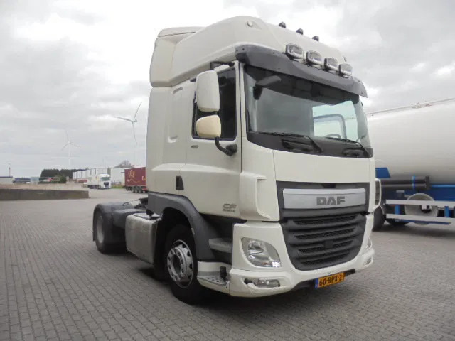 DAF CF 400 NL TRUCK - Tractor unit: picture 2 DAF CF 400 NL TRUCK - Tractor unit: picture 2