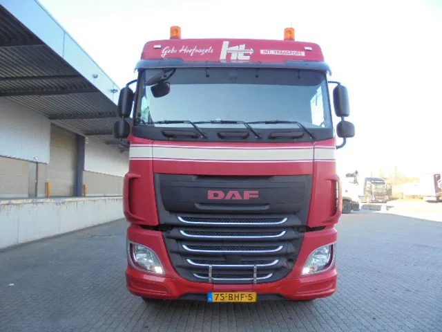 DAF XF 440 6X2 NL TRUCK - Tractor unit: picture 2 DAF XF 440 6X2 NL TRUCK - Tractor unit: picture 2