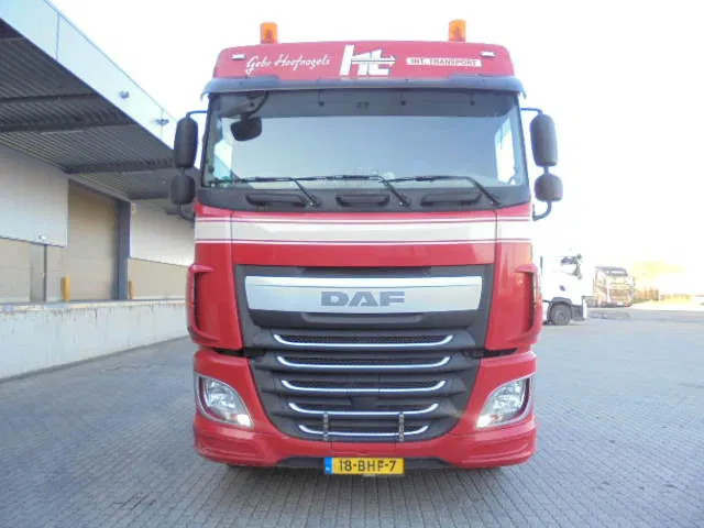 DAF XF 440 6X2 NL TRUCK - Tractor unit: picture 2 DAF XF 440 6X2 NL TRUCK - Tractor unit: picture 2