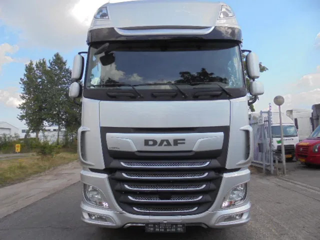 DAF XF 450 FTG 6X2 SUPER SPACE DUITSE BRIEF - Tractor unit: picture 2 DAF XF 450 FTG 6X2 SUPER SPACE DUITSE BRIEF - Tractor unit: picture 2