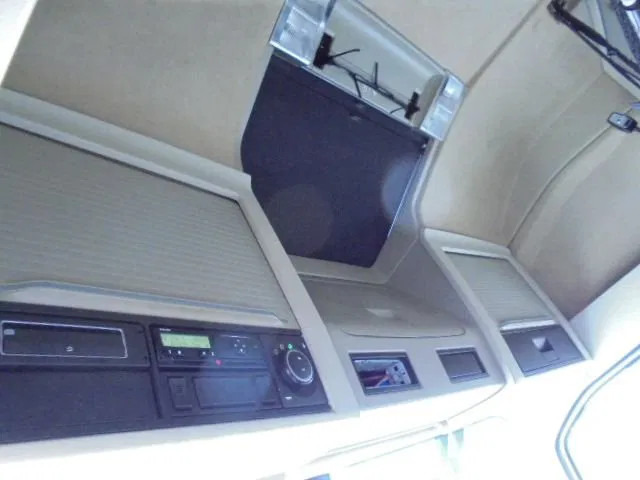Tractor unit Volvo FH 420 MEGA: picture 17