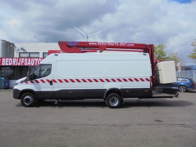 Iveco Daily 70 70C17 - Truck, Crane truck: picture 3 Iveco Daily 70 70C17 - Truck, Crane truck: picture 3