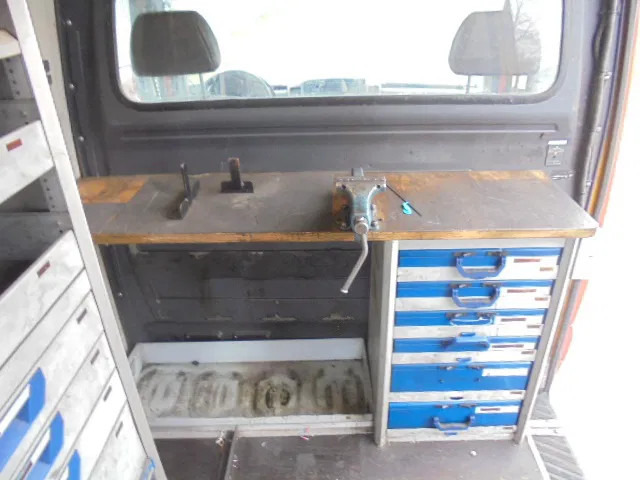 Volkswagen Crafter 35 BESTEL L2 H2 2.5 TDI 80 KW SERVICE CAR COMPLEET - Panel van: picture 4 Volkswagen Crafter 35 BESTEL L2 H2 2.5 TDI 80 KW SERVICE CAR COMPLEET - Panel van: picture 4