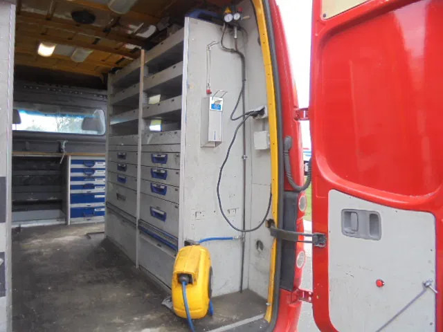 Volkswagen Crafter 35 BESTEL L2 H2 2.5 TDI 80 KW SERVICE CAR COMPLEET - Panel van: picture 1 Volkswagen Crafter 35 BESTEL L2 H2 2.5 TDI 80 KW SERVICE CAR COMPLEET - Panel van: picture 1