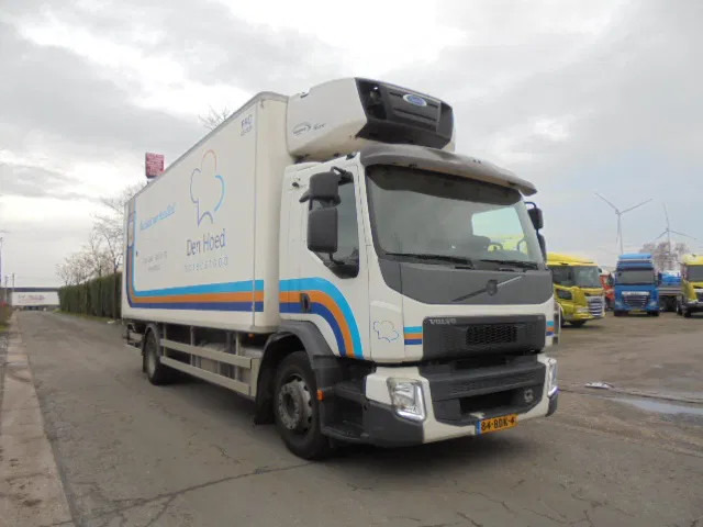 Volvo FE 250 CHEREAU - Isothermal truck: picture 3 Volvo FE 250 CHEREAU - Isothermal truck: picture 3