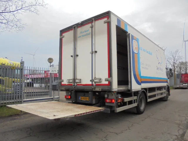 Volvo FE 250 CHEREAU - Isothermal truck: picture 4 Volvo FE 250 CHEREAU - Isothermal truck: picture 4