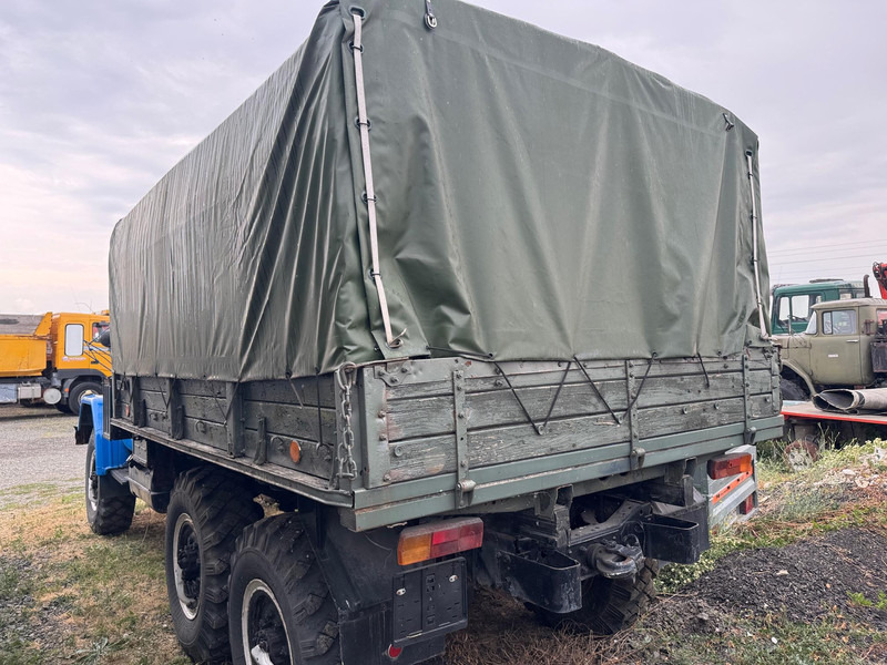 ZIL 131, 6x6 low mileage - Curtainsider truck: picture 4 ZIL 131, 6x6 low mileage - Curtainsider truck: picture 4