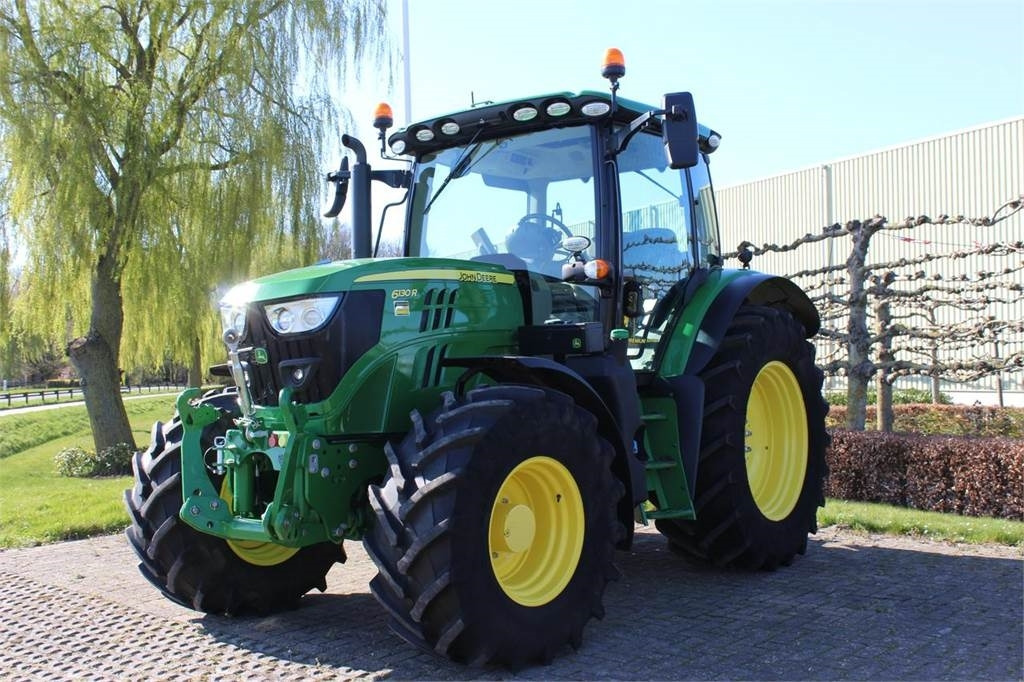 John Deere 6130R - Farm tractor: picture 1 John Deere 6130R - Farm tractor: picture 1