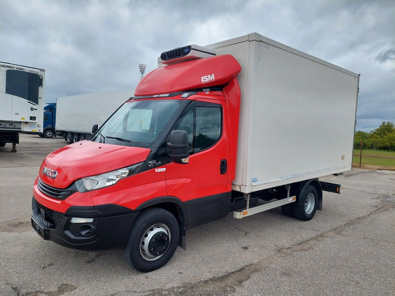 Iveco Daily 70 C18 Carrier Rohrbahnen Fleischhaken - Refrigerated van: picture 1 Iveco Daily 70 C18 Carrier Rohrbahnen Fleischhaken - Refrigerated van: picture 1