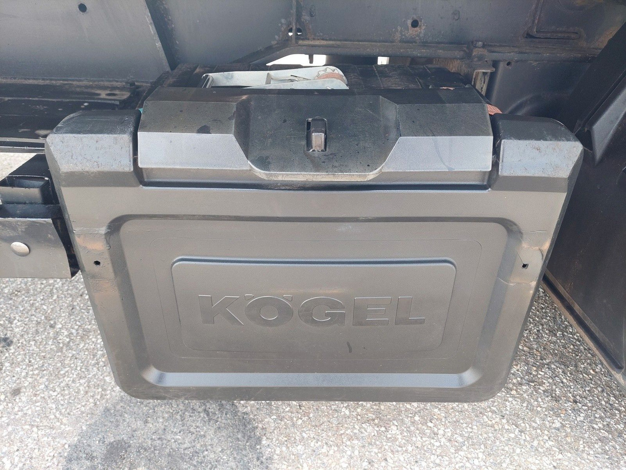 Dropside/ Flatbed semi-trailer Kögel S24 Mega: picture 18