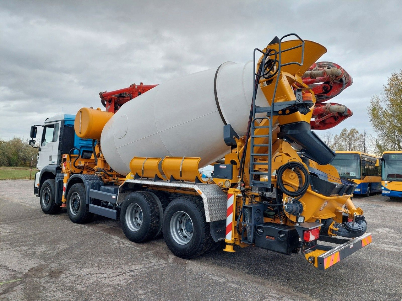 MAN 35.413 FFD-TM BB CIFA MAGNUM MK 28.4 - Concrete pump truck: picture 3 MAN 35.413 FFD-TM BB CIFA MAGNUM MK 28.4 - Concrete pump truck: picture 3