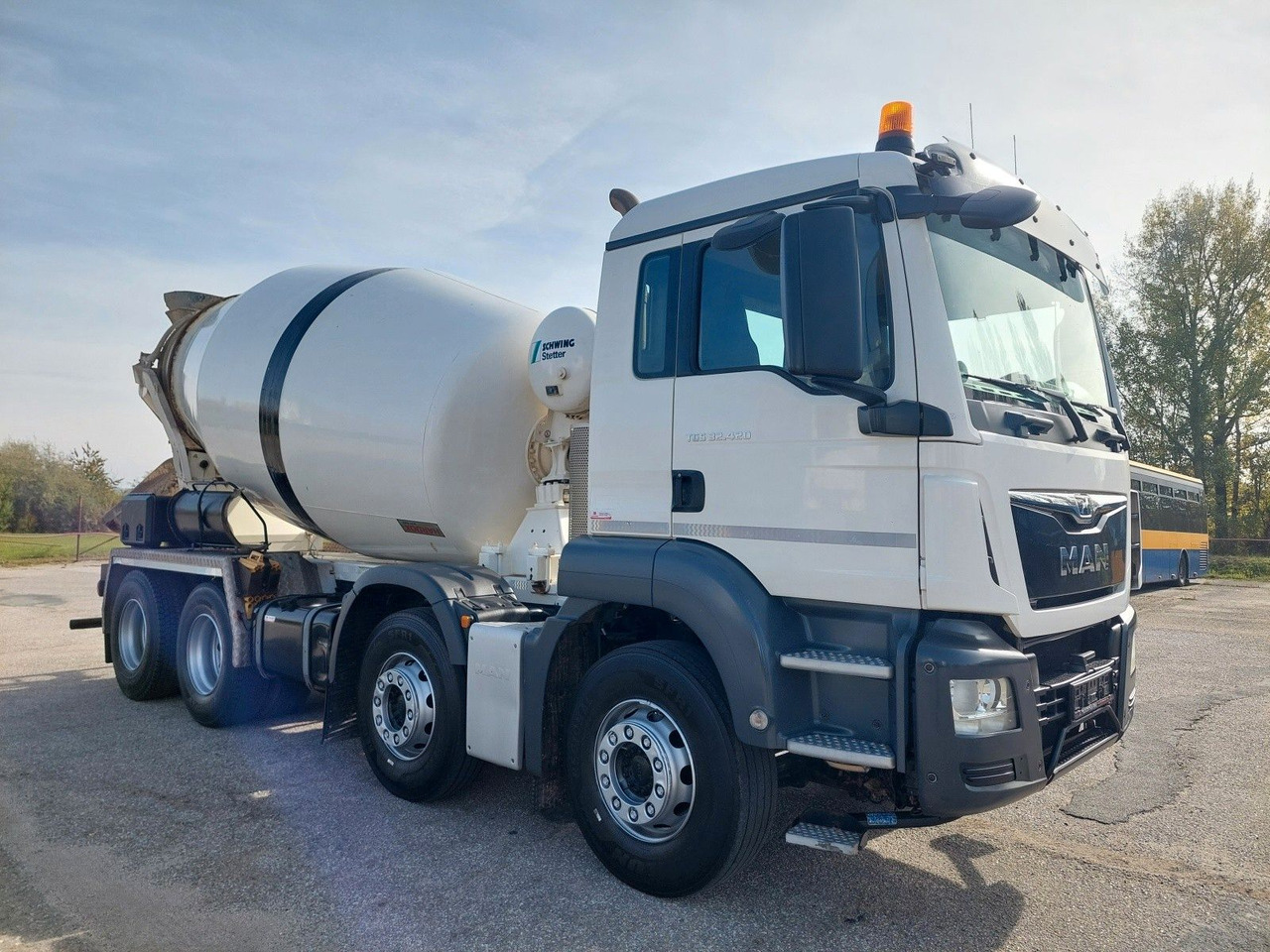 MAN TGS 32.420 BB Stetter 8x4 - Concrete mixer truck: picture 2 MAN TGS 32.420 BB Stetter 8x4 - Concrete mixer truck: picture 2