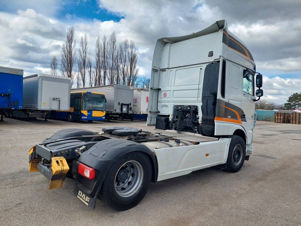 DAF XF 510 FT 4x2 - Tractor unit: picture 4 DAF XF 510 FT 4x2 - Tractor unit: picture 4