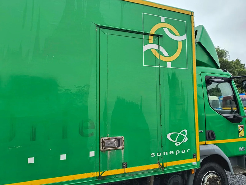 Interior photo 2: Box truck DAF LF 45.160 7,15M CASE + D'HOLLANDIA 1500KG