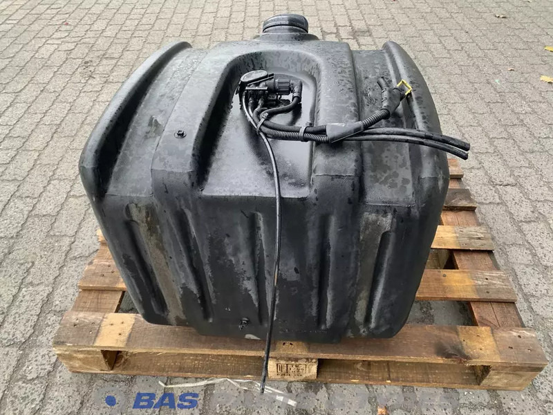 DAF Brandstoftank DAF 170 Liter 1708518 - Fuel tank for Truck: picture 3 DAF Brandstoftank DAF 170 Liter 1708518 - Fuel tank for Truck: picture 3