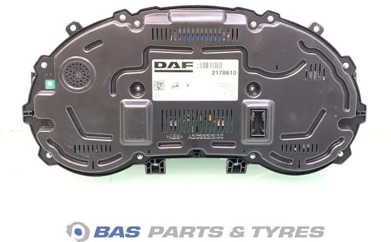 DAF CF Euro 6 Combi-Instrument DAF 2178610 - Dashboard for Truck: picture 2 DAF CF Euro 6 Combi-Instrument DAF 2178610 - Dashboard for Truck: picture 2