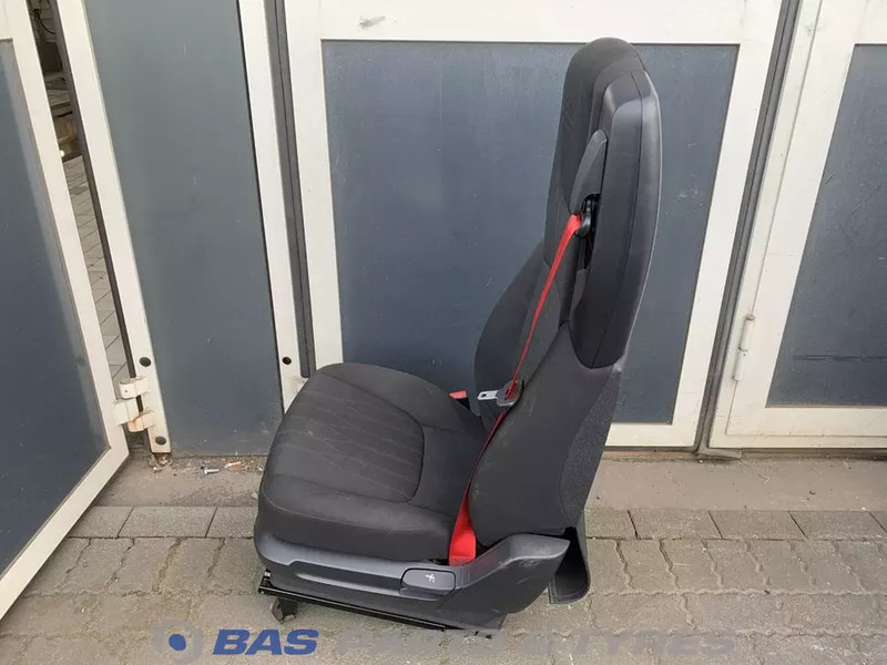 DAF CF Euro 6 - Seat for Truck: picture 2 DAF CF Euro 6 - Seat for Truck: picture 2