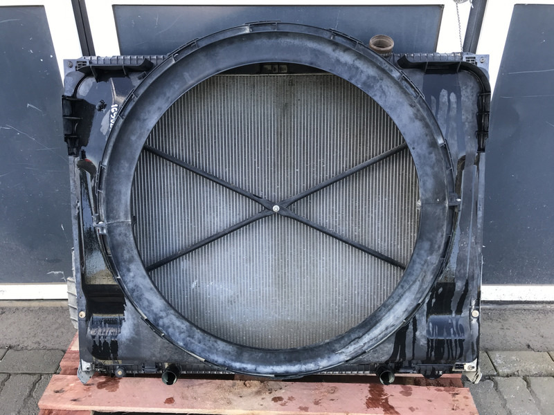 DAF CF Euro 6 - Radiator for Truck: picture 1 DAF CF Euro 6 - Radiator for Truck: picture 1