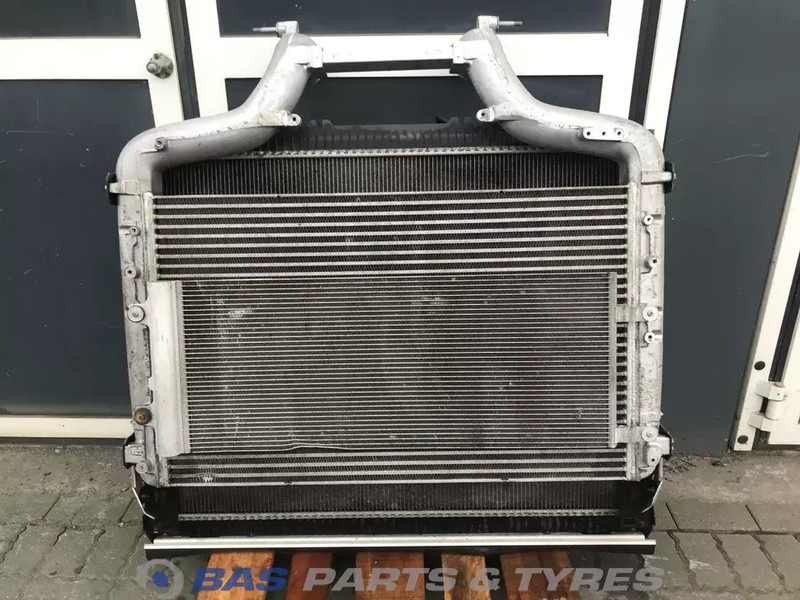 DAF XF G2 - Radiator for Truck: picture 2 DAF XF G2 - Radiator for Truck: picture 2