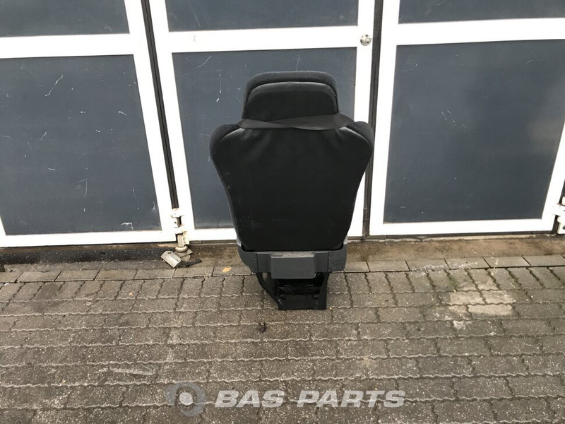 Mercedes-Benz Actros MP3 Bijrijdersstoel Mercedes A 943 910 05 03 - Seat for Truck: picture 3 Mercedes-Benz Actros MP3 Bijrijdersstoel Mercedes A 943 910 05 03 - Seat for Truck: picture 3
