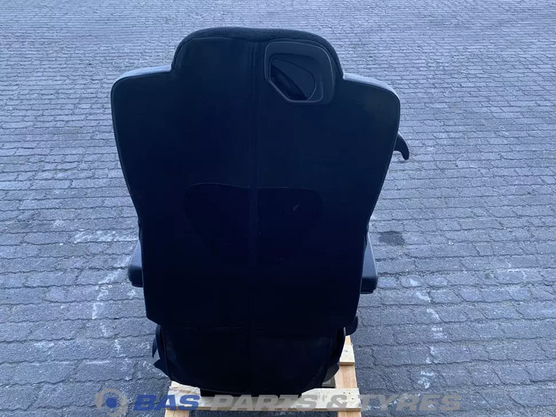 Mercedes-Benz Actros MP4 Bestuurdersstoel Mercedes A 960 910 75 01 - Seat for Truck: picture 3 Mercedes-Benz Actros MP4 Bestuurdersstoel Mercedes A 960 910 75 01 - Seat for Truck: picture 3