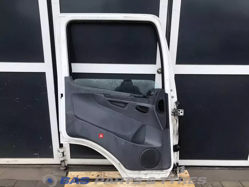 Mercedes-Benz - Door and parts for Truck: picture 2 Mercedes-Benz - Door and parts for Truck: picture 2