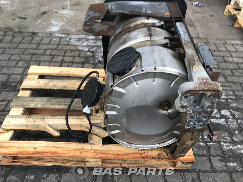 Renault PREMIUM Uitlaatdemper Renault kwaliteit 7420899871 - Muffler for Truck: picture 4 Renault PREMIUM Uitlaatdemper Renault kwaliteit 7420899871 - Muffler for Truck: picture 4