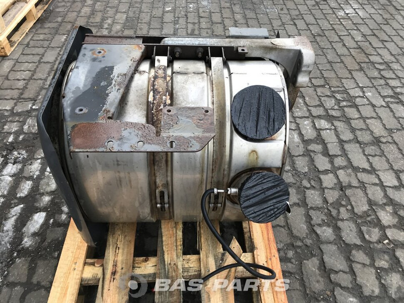 Renault PREMIUM Uitlaatdemper Renault kwaliteit 7420899871 - Muffler for Truck: picture 1 Renault PREMIUM Uitlaatdemper Renault kwaliteit 7420899871 - Muffler for Truck: picture 1
