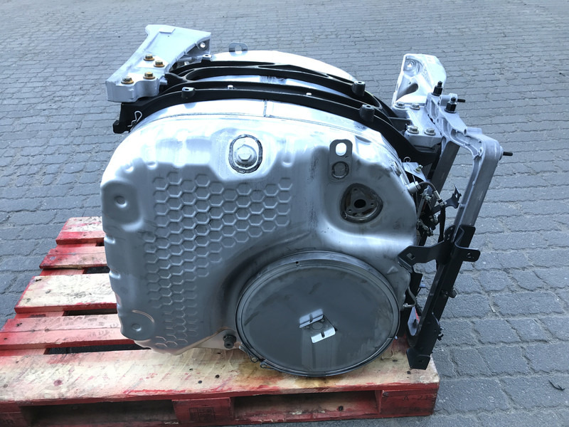 Renault T-Serie Evolution - Muffler for Truck: picture 1 Renault T-Serie Evolution - Muffler for Truck: picture 1