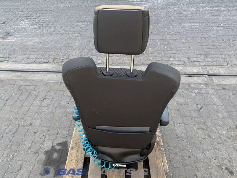 Renault T-Serie - Seat for Truck: picture 3 Renault T-Serie - Seat for Truck: picture 3