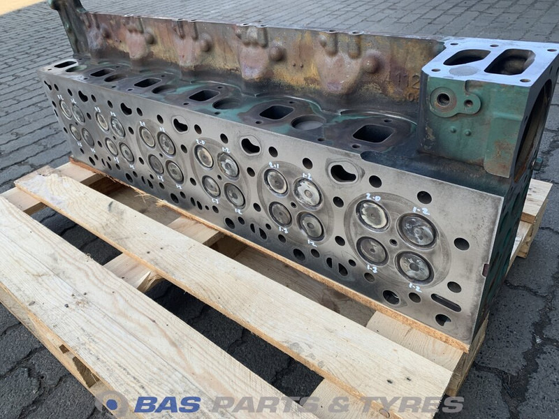 Volvo Cilinderkop Volvo D13K 21754367 - Cylinder block for Truck: picture 1 Volvo Cilinderkop Volvo D13K 21754367 - Cylinder block for Truck: picture 1