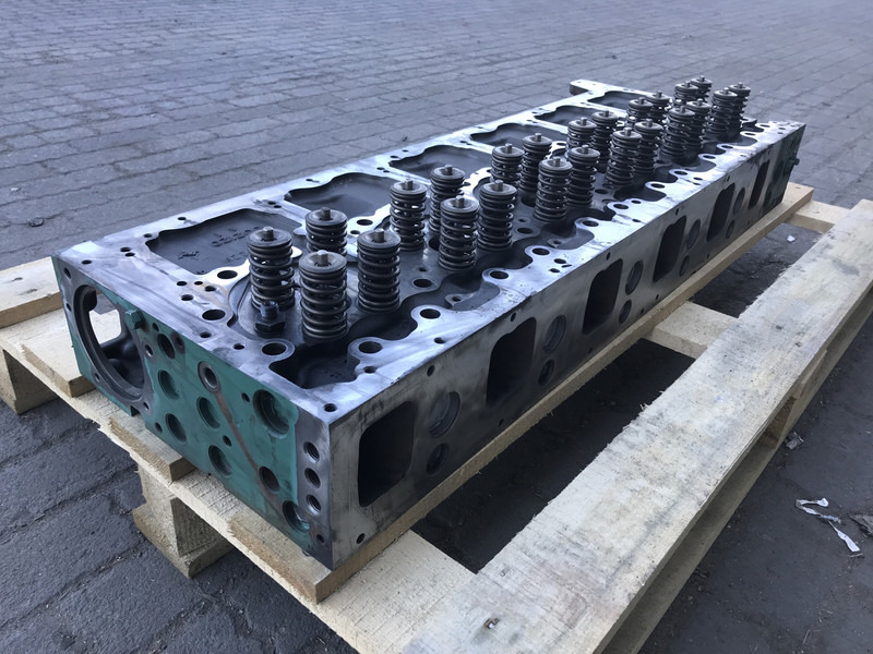 Volvo Cilinderkop Volvo D13K 460 22467253 - Cylinder block for Truck: picture 1 Volvo Cilinderkop Volvo D13K 460 22467253 - Cylinder block for Truck: picture 1