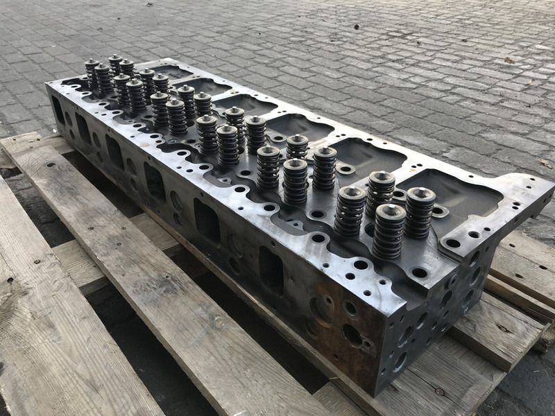 Volvo Cilinderkop Volvo D13K 460 22467253 - Cylinder block for Truck: picture 2 Volvo Cilinderkop Volvo D13K 460 22467253 - Cylinder block for Truck: picture 2