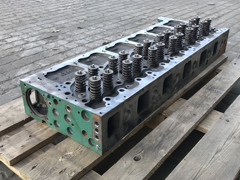 Volvo Cilinderkop Volvo D13K 460 22467253 - Cylinder block for Truck: picture 1 Volvo Cilinderkop Volvo D13K 460 22467253 - Cylinder block for Truck: picture 1
