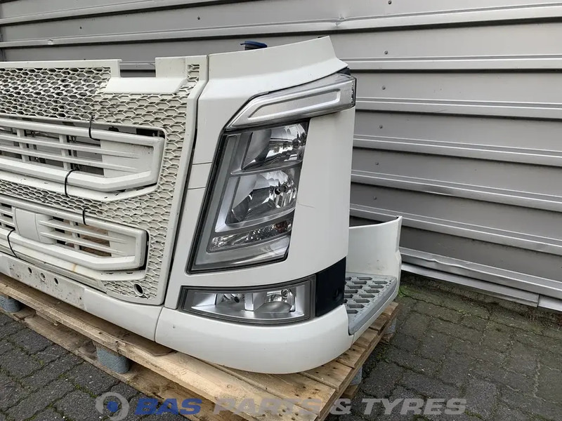 Volvo FH4 - Bumper for Truck: picture 2 Volvo FH4 - Bumper for Truck: picture 2