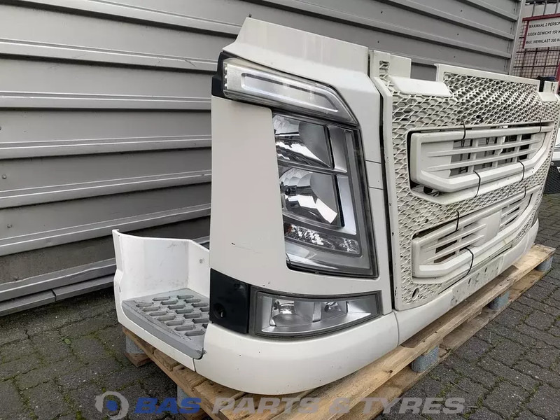 Volvo FH4 - Bumper for Truck: picture 3 Volvo FH4 - Bumper for Truck: picture 3