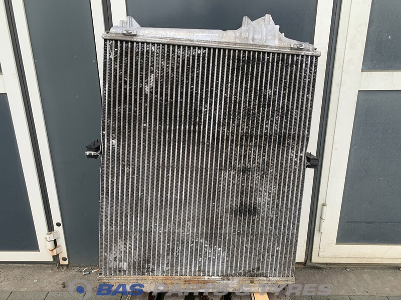 Volvo FH4 - Radiator for Truck: picture 1 Volvo FH4 - Radiator for Truck: picture 1