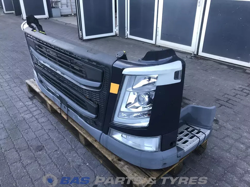 Volvo FM4 Bumper Volvo 84086799 - Bumper for Truck: picture 2 Volvo FM4 Bumper Volvo 84086799 - Bumper for Truck: picture 2