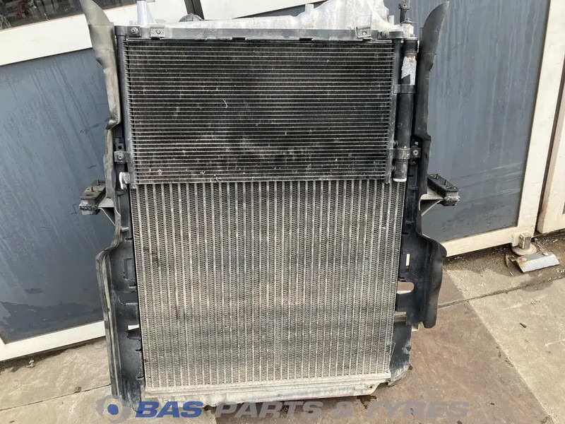 Volvo FM4 Koelerpakket Volvo D11K 370 K1 21649624 - Radiator for Truck: picture 4 Volvo FM4 Koelerpakket Volvo D11K 370 K1 21649624 - Radiator for Truck: picture 4