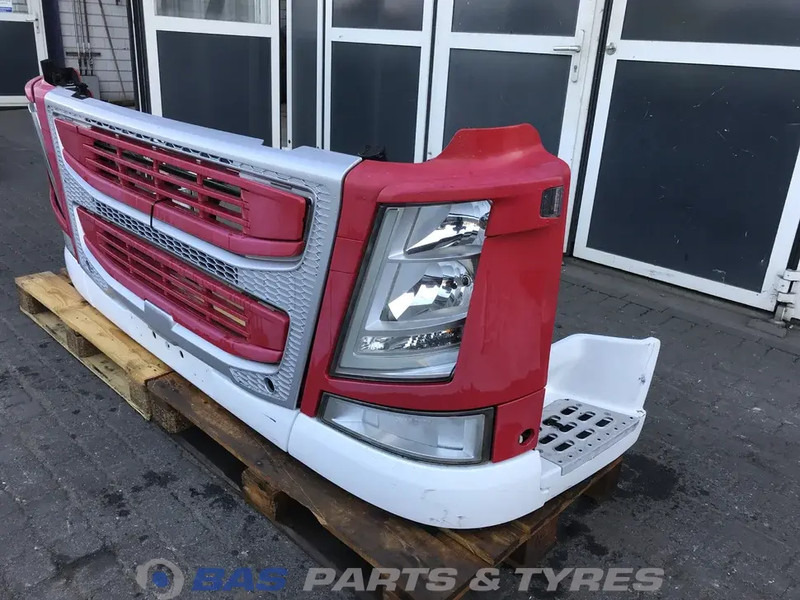 Volvo FM4 - Bumper for Truck: picture 2 Volvo FM4 - Bumper for Truck: picture 2