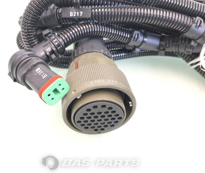 Volvo Kabelboom Volvo 15188655 - Cables/ Wire harness for Truck: picture 2 Volvo Kabelboom Volvo 15188655 - Cables/ Wire harness for Truck: picture 2