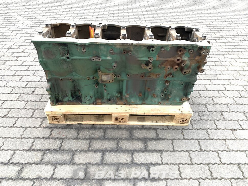 Volvo Motorblok Volvo 20713807 - Cylinder block for Truck: picture 1 Volvo Motorblok Volvo 20713807 - Cylinder block for Truck: picture 1
