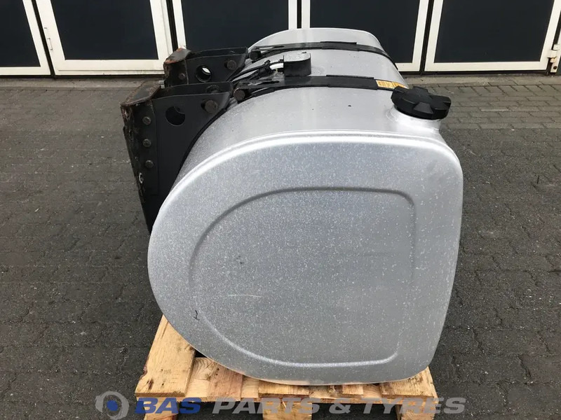 Volvo - Fuel tank for Truck: picture 2 Volvo - Fuel tank for Truck: picture 2