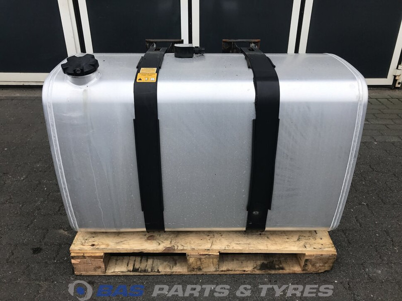 Volvo - Fuel tank for Truck: picture 1 Volvo - Fuel tank for Truck: picture 1