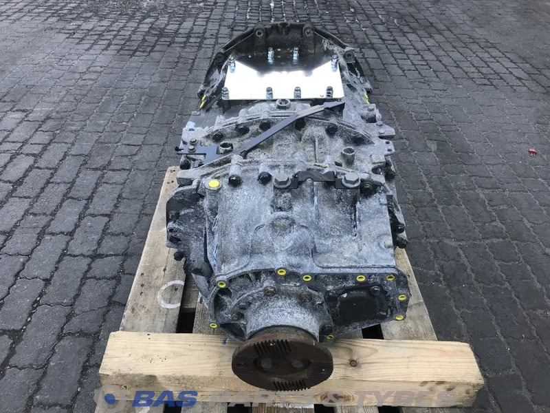ZF XF106 - Gearbox for Truck: picture 2 ZF XF106 - Gearbox for Truck: picture 2