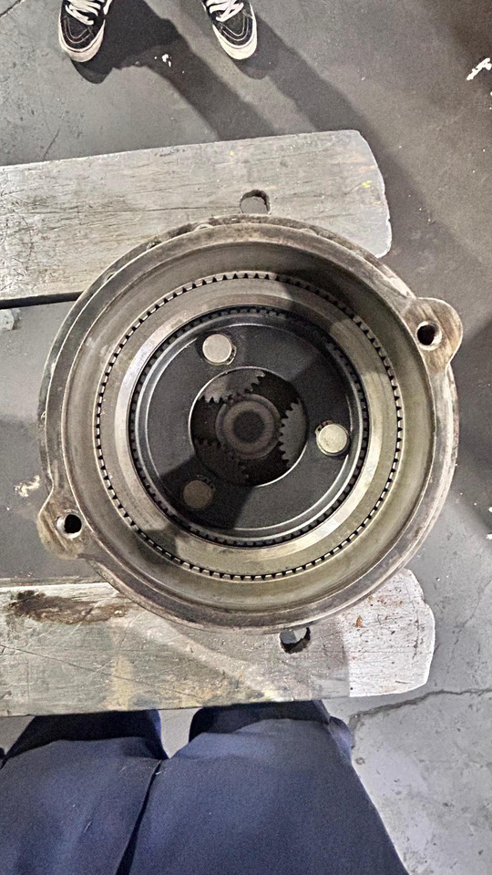 REDUCTOR GIRO SAT 225-220 - Swing motor for Construction machinery: picture 2 REDUCTOR GIRO SAT 225-220 - Swing motor for Construction machinery: picture 2