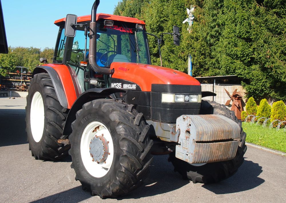 Ciągnik New Holland NH M 135 1998 NEW HOLLAND TM M135 - Farm tractor: picture 1 Ciągnik New Holland NH M 135 1998 NEW HOLLAND TM M135 - Farm tractor: picture 1