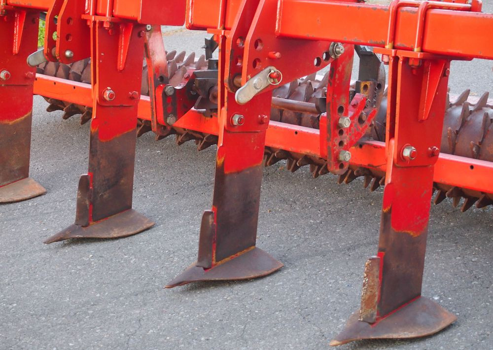 Głębosz Demblon  2008 - Subsoiler: picture 3 Głębosz Demblon  2008 - Subsoiler: picture 3