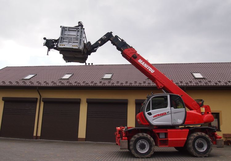 Ładowarka teleskopowa Manitou MRT 2150 Privilege MANITOU ważne UDT - Telescopic handler: picture 1 Ładowarka teleskopowa Manitou MRT 2150 Privilege MANITOU ważne UDT - Telescopic handler: picture 1